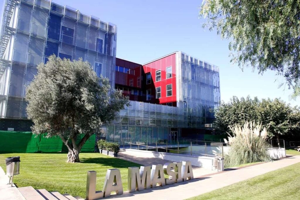 کمپ لاماسیا بارسلونا