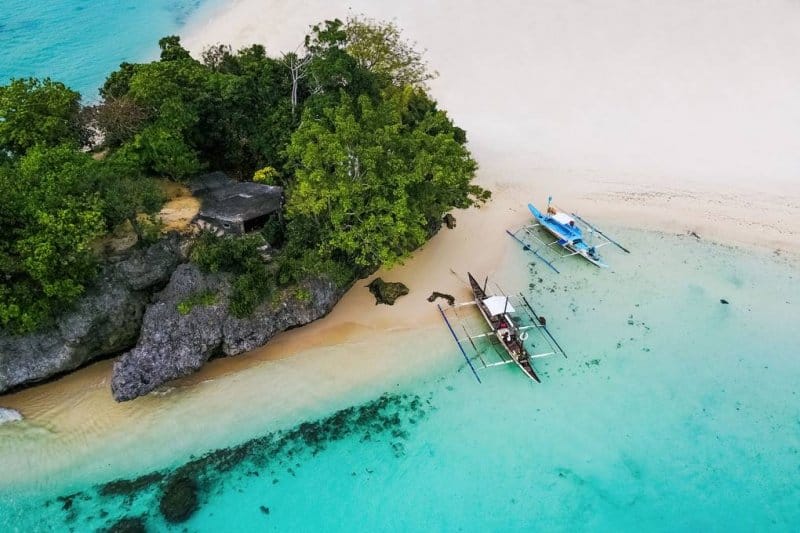 ساحل زیبای جزیره بوراکای در فیلیپین یکی دیگر از زیباترین مکان های جهان 