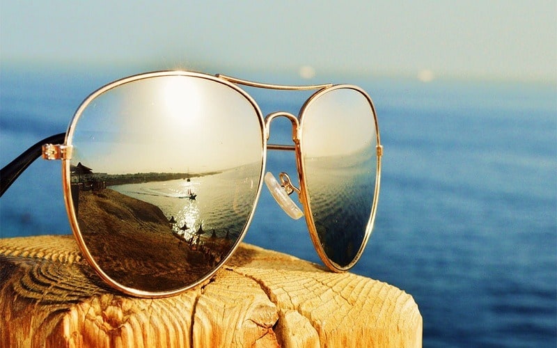 عینک آفتابی- اشعه ماورا بنفش