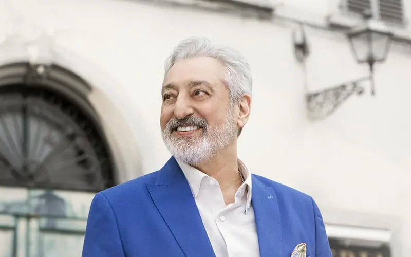 خواننده بین المللی ایرانی و آقای صدا